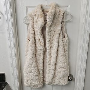 Forever 21 Cream Fuzzy Vest